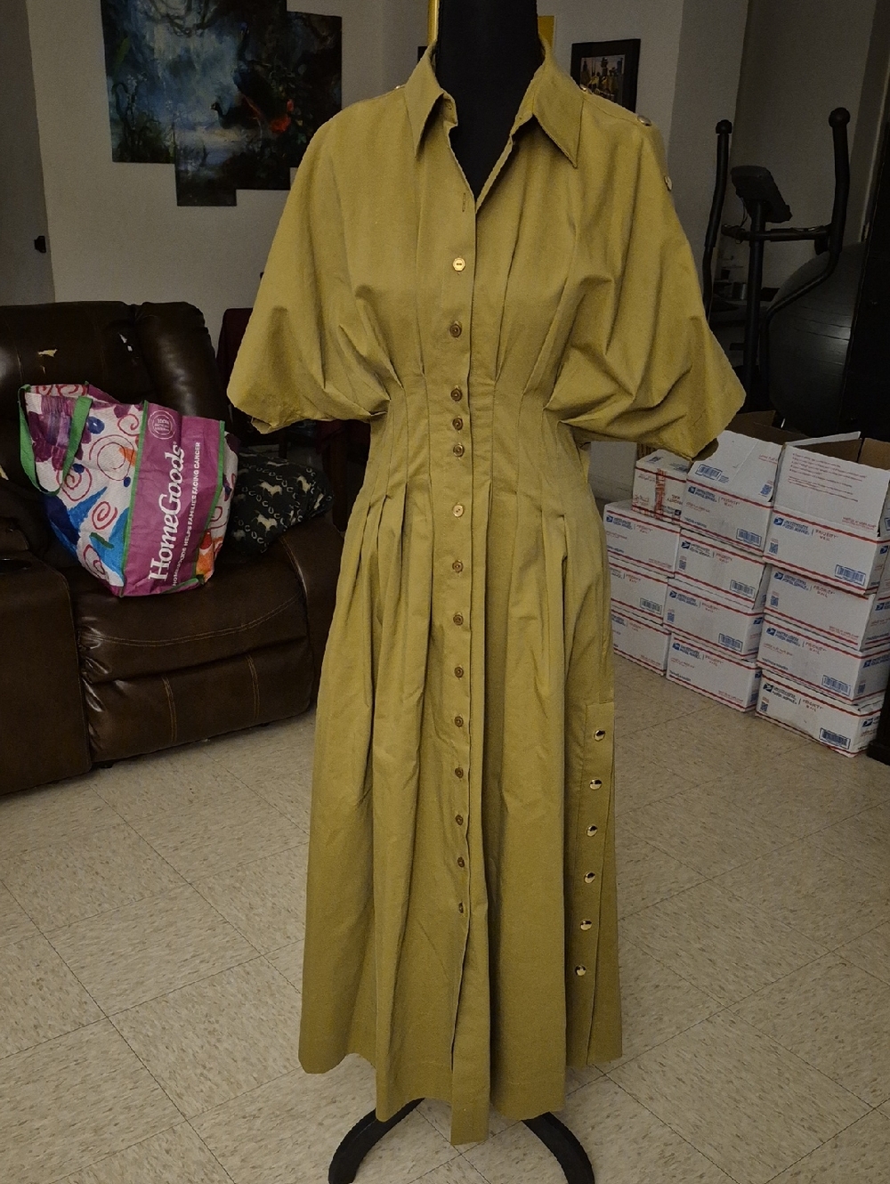 Exquise Olive Button-Front Maxi Dress with Puff Sleeves - Picture 10 of 10